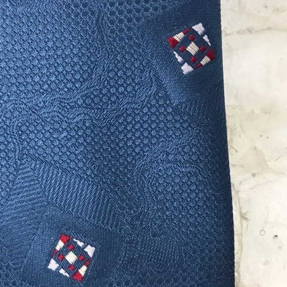 100% SILK Blue Red Mens Tie Adams Row - Picture 2 of 5